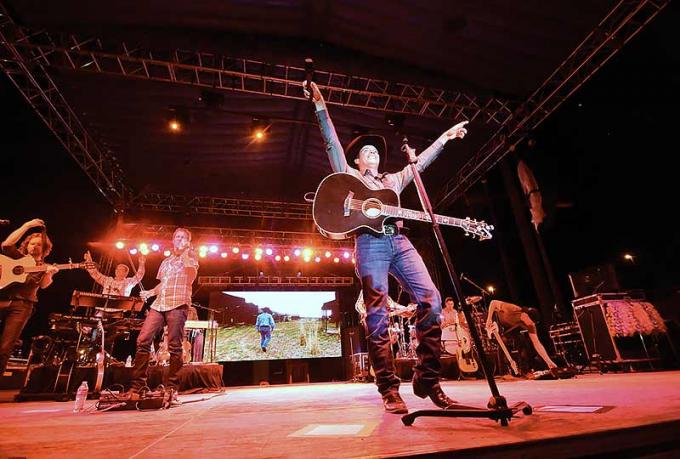 Clay Walker